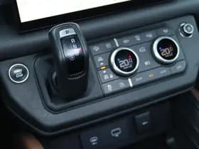 Land Rover Rover Defender 110 2.0 P400E 110 X-DYNAMIC HSE BLACK PACK thumbnail 26