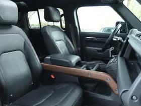 Land Rover Rover Defender 110 2.0 P400E 110 X-DYNAMIC HSE BLACK PACK thumbnail 4