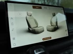 Land Rover Rover Defender 110 2.0 P400E 110 X-DYNAMIC HSE BLACK PACK thumbnail 38