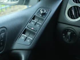 Volkswagen Tiguan thumbnail 21