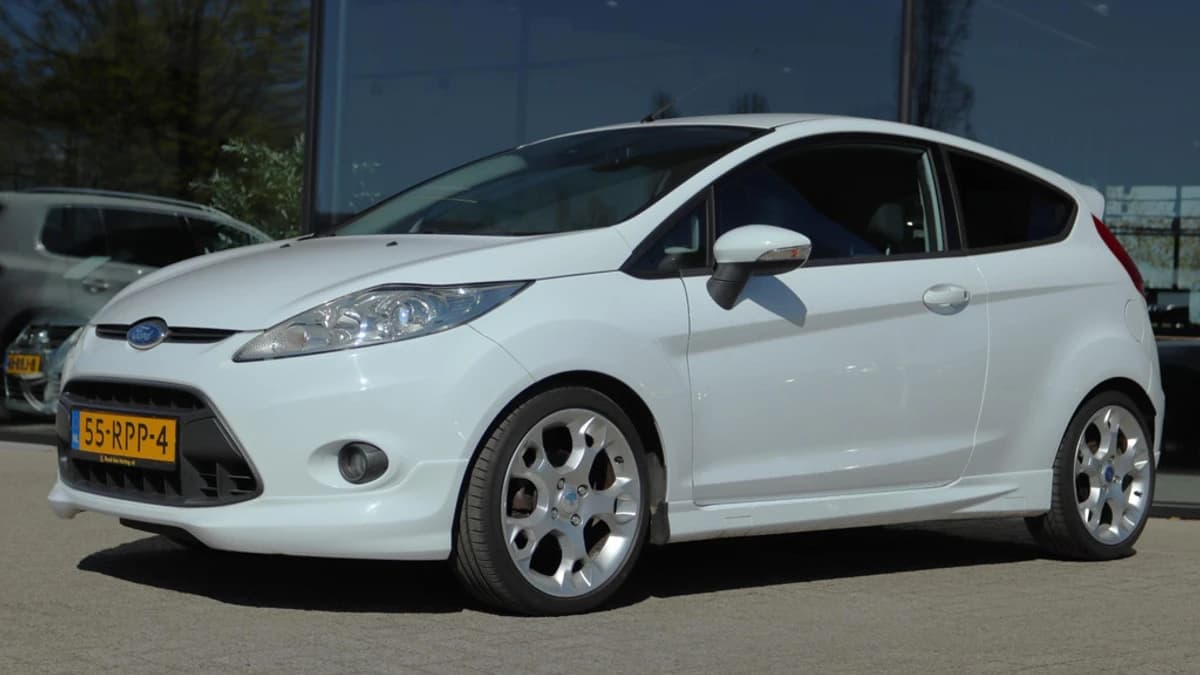 Ford Fiesta — foto 1