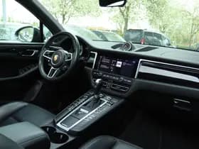 Porsche Macan thumbnail 17