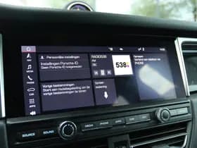 Porsche Macan thumbnail 31