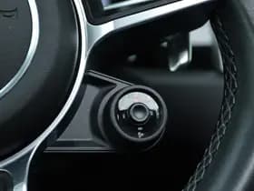 Porsche Macan thumbnail 38