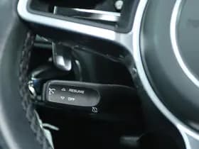 Porsche Macan thumbnail 39