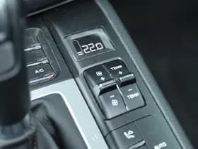 Porsche Macan thumbnail 46