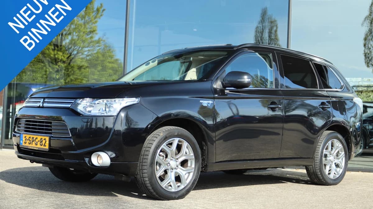 Mitsubishi Outlander — foto 1