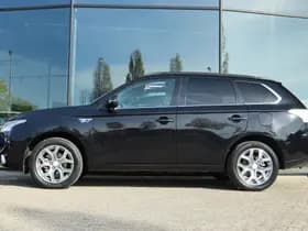 Mitsubishi Outlander thumbnail 12