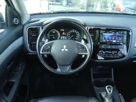 Mitsubishi Outlander thumbnail 17