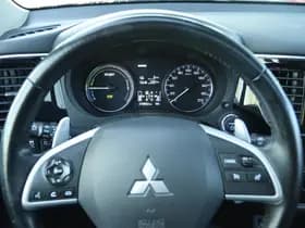 Mitsubishi Outlander thumbnail 18