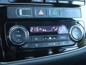 Mitsubishi Outlander thumbnail 24