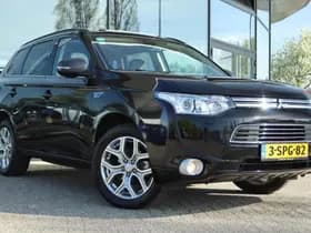 Mitsubishi Outlander thumbnail 8