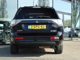 Mitsubishi Outlander thumbnail 10