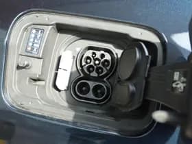 BMW iX3 thumbnail 19