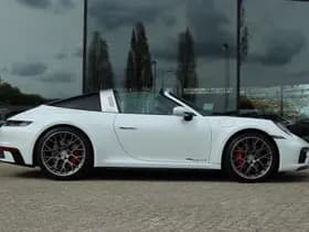 Porsche 911 thumbnail 11