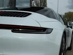 Porsche 911 thumbnail 17