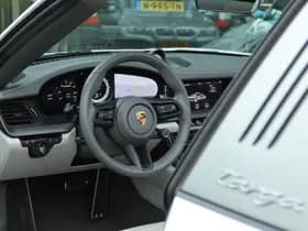 Porsche 911 thumbnail 3