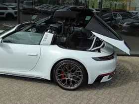 Porsche 911 thumbnail 28