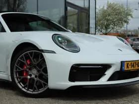 Porsche 911 thumbnail 10