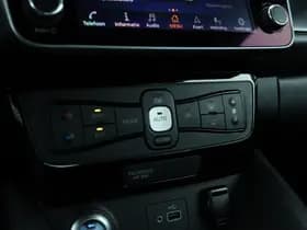 Nissan Leaf thumbnail 25