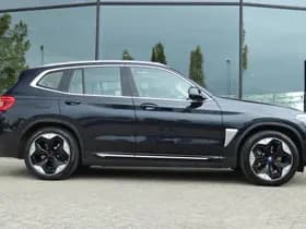 BMW iX3 thumbnail 13