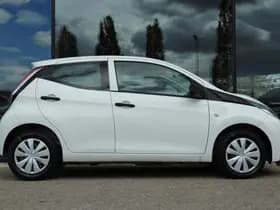 Toyota Aygo thumbnail 7