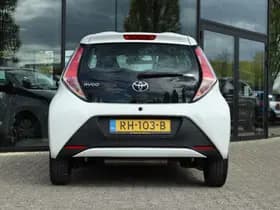Toyota Aygo thumbnail 8