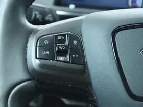 Ford Mustang thumbnail 19