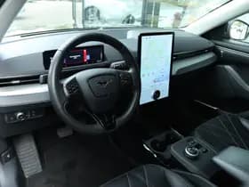 Ford Mustang thumbnail 3