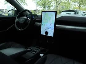 Ford Mustang thumbnail 6