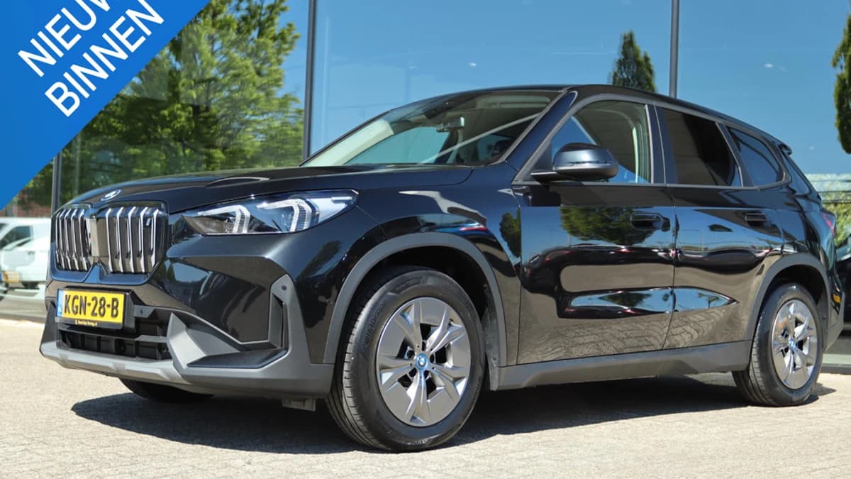 BMW iX1 — foto 1