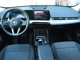 BMW iX1 thumbnail 14