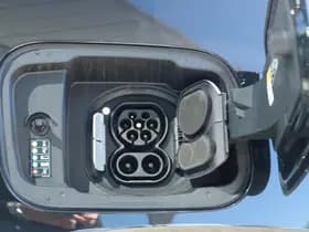 BMW iX1 thumbnail 17