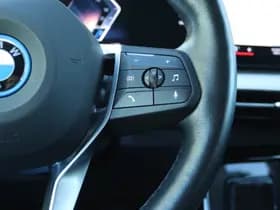 BMW iX1 thumbnail 21