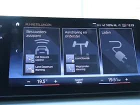 BMW iX1 thumbnail 32