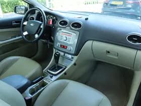 Ford Focus thumbnail 12