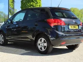 Kia Venga thumbnail 11