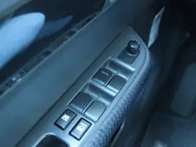 Suzuki Swift thumbnail 17