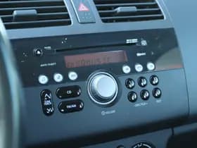 Suzuki Swift thumbnail 19