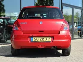 Suzuki Swift thumbnail 8