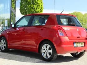 Suzuki Swift thumbnail 9