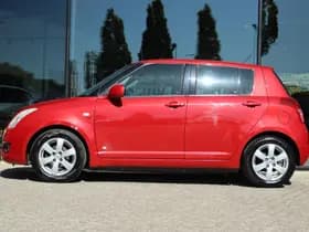 Suzuki Swift thumbnail 10