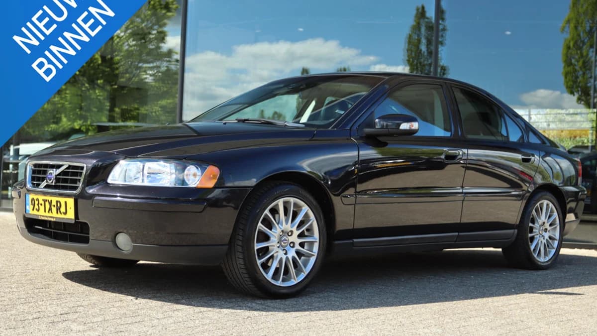 Volvo S60 — foto 1