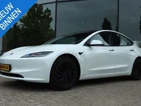 Tesla Model thumbnail 1