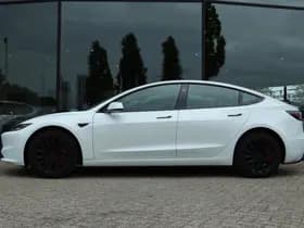 Tesla Model thumbnail 12