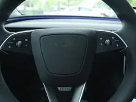 Tesla Model thumbnail 18