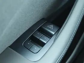 Tesla Model thumbnail 21
