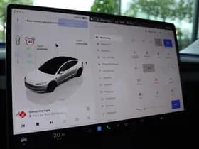 Tesla Model thumbnail 24