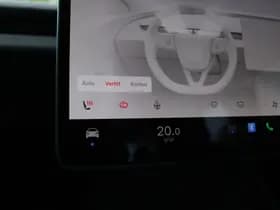 Tesla Model thumbnail 30