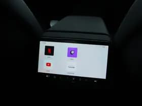 Tesla Model thumbnail 38